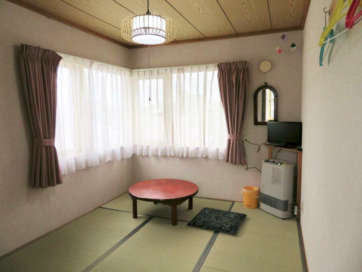 Guesthouse Sakamichi Sampo Kushiro Exteriör bild